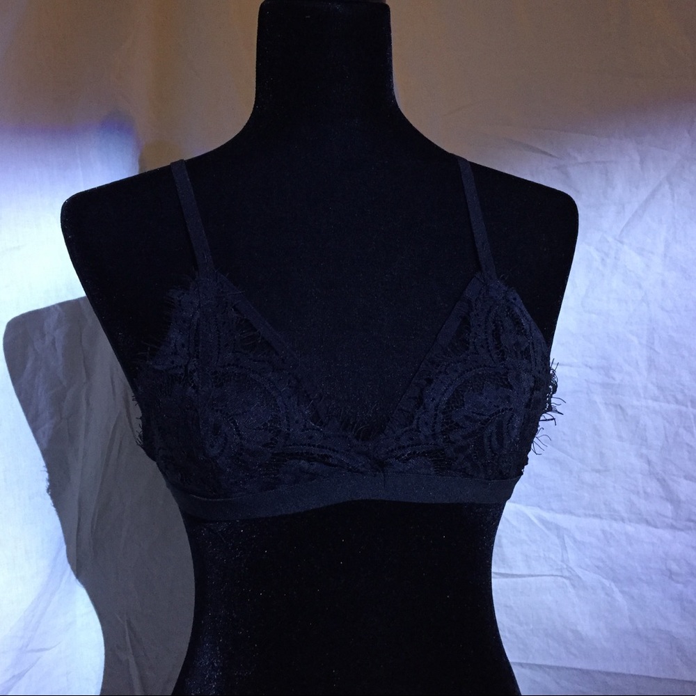 NEW Lace Bralette - Picture 4 of 8